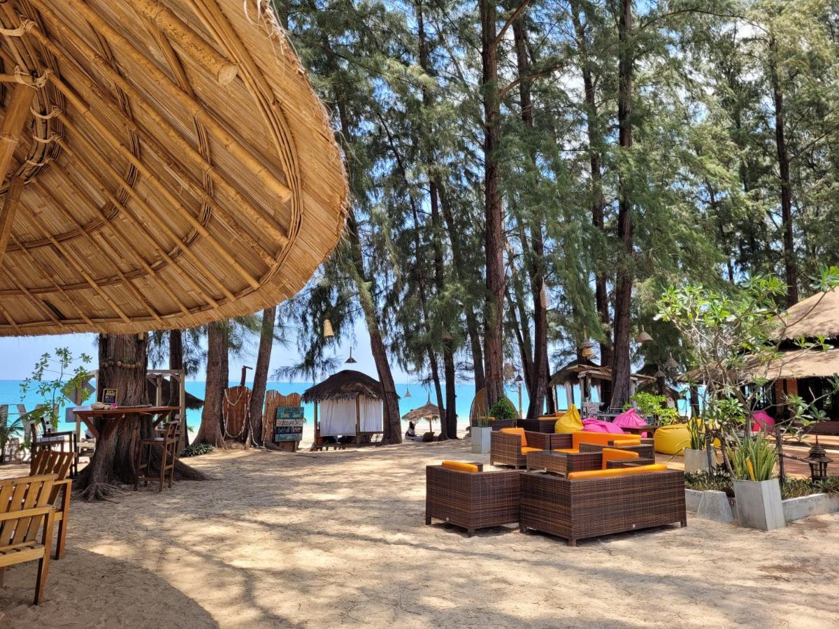 Long Beach Chalet - Sha Extra Plus Koh Lanta Bagian luar foto