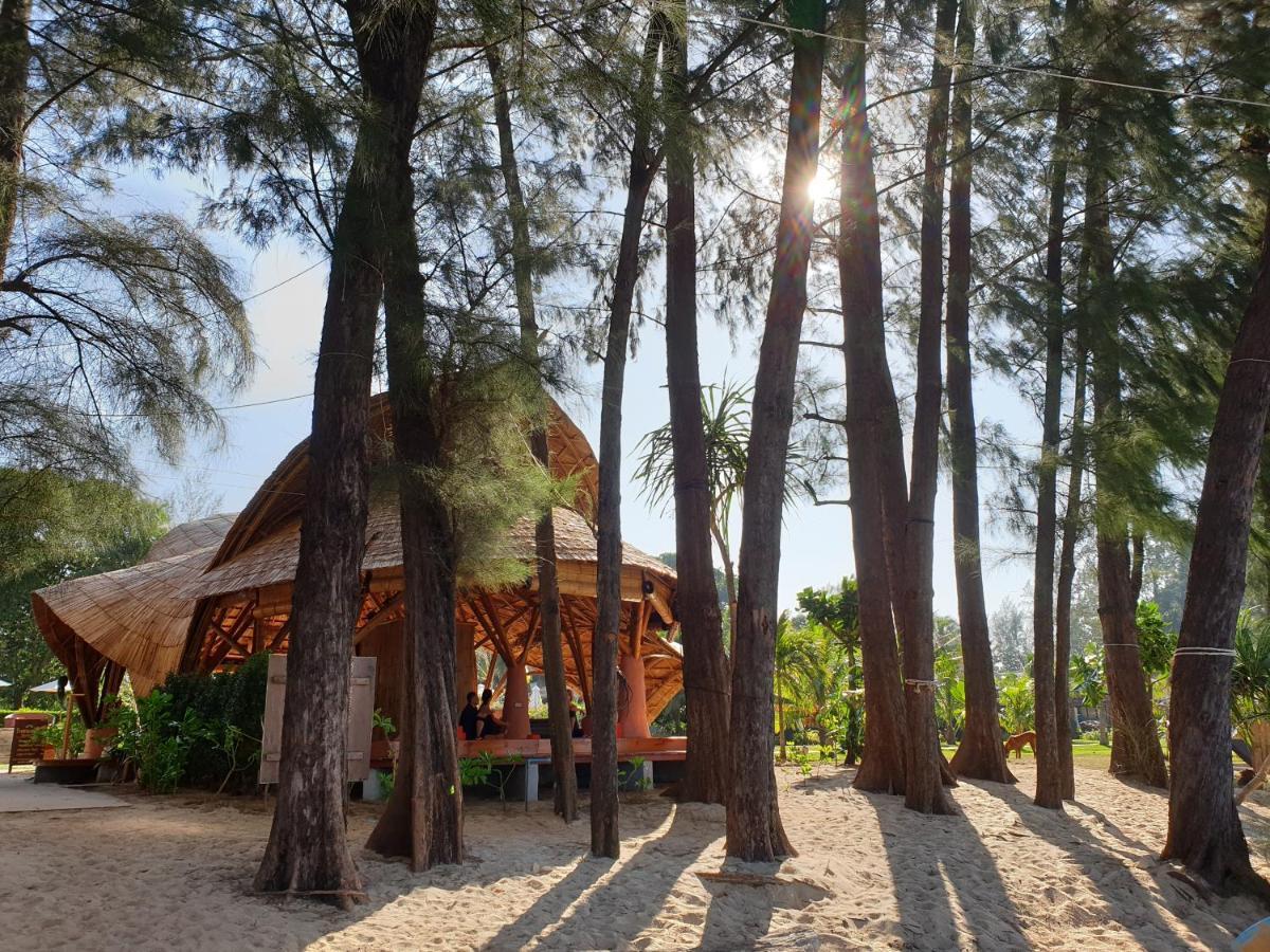 Long Beach Chalet - Sha Extra Plus Koh Lanta Bagian luar foto